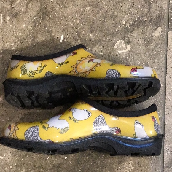 Sloggers garden shoes, chicken print, yellow, 7 - Picture 7 of 13